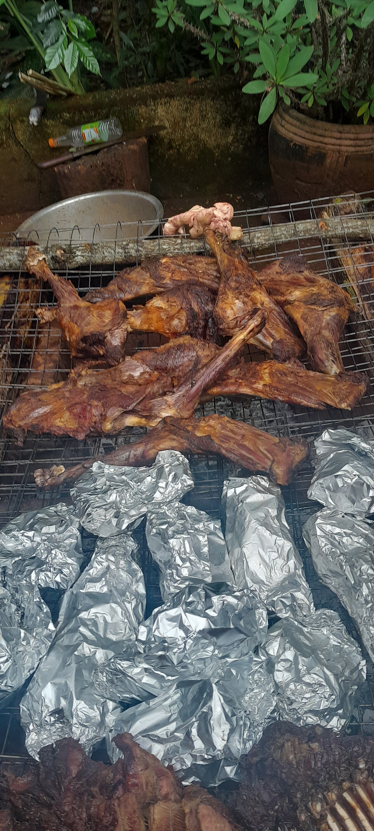 Family BBQ Box — Serves 6-8